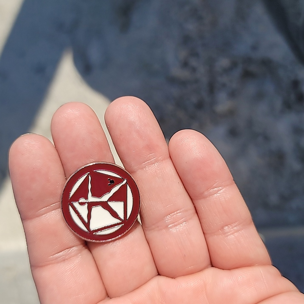 🧡3/$15🧡 2018 Hidden Mickey Series - Retro EPCOT - Wonders of Life